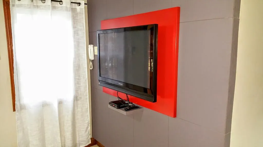 Modern London Apartment Irish Town