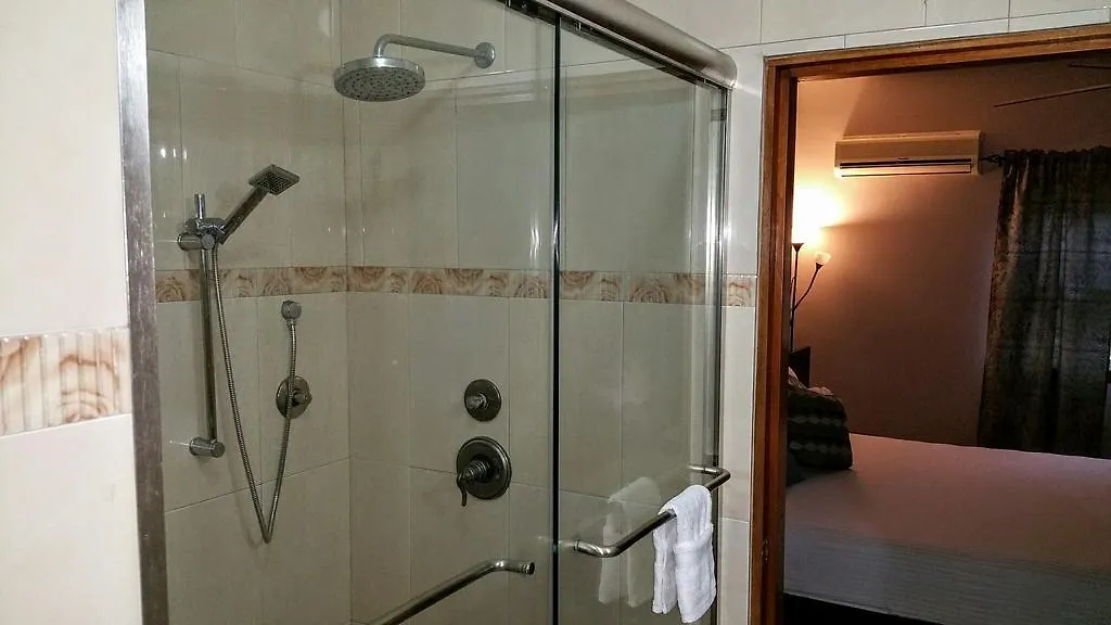 Modern London Apartment Irish Town 0*,  Jamaica
