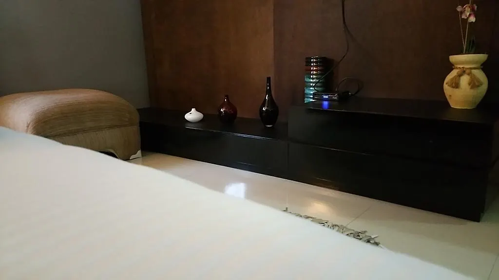 Modern London Apartment Irish Town
